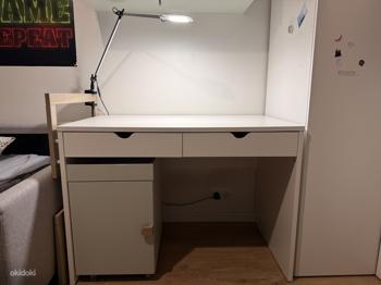 Kirjutus laud 120cm ja alumine kapp