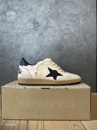 Golden Goose Super-Star Classic.