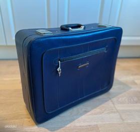 Retro sangaga reisikohver, lukkude ja võtmega