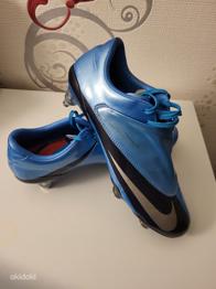 Kollektsionääridele NIKE MERCURIAL