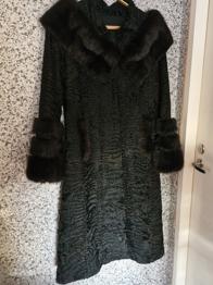Kasukas. Svakar. Karusnahk. Mantel. Suurus L